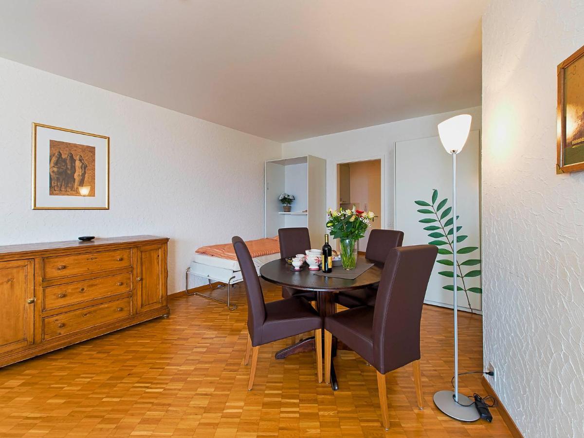 Classic-14 By Interhome